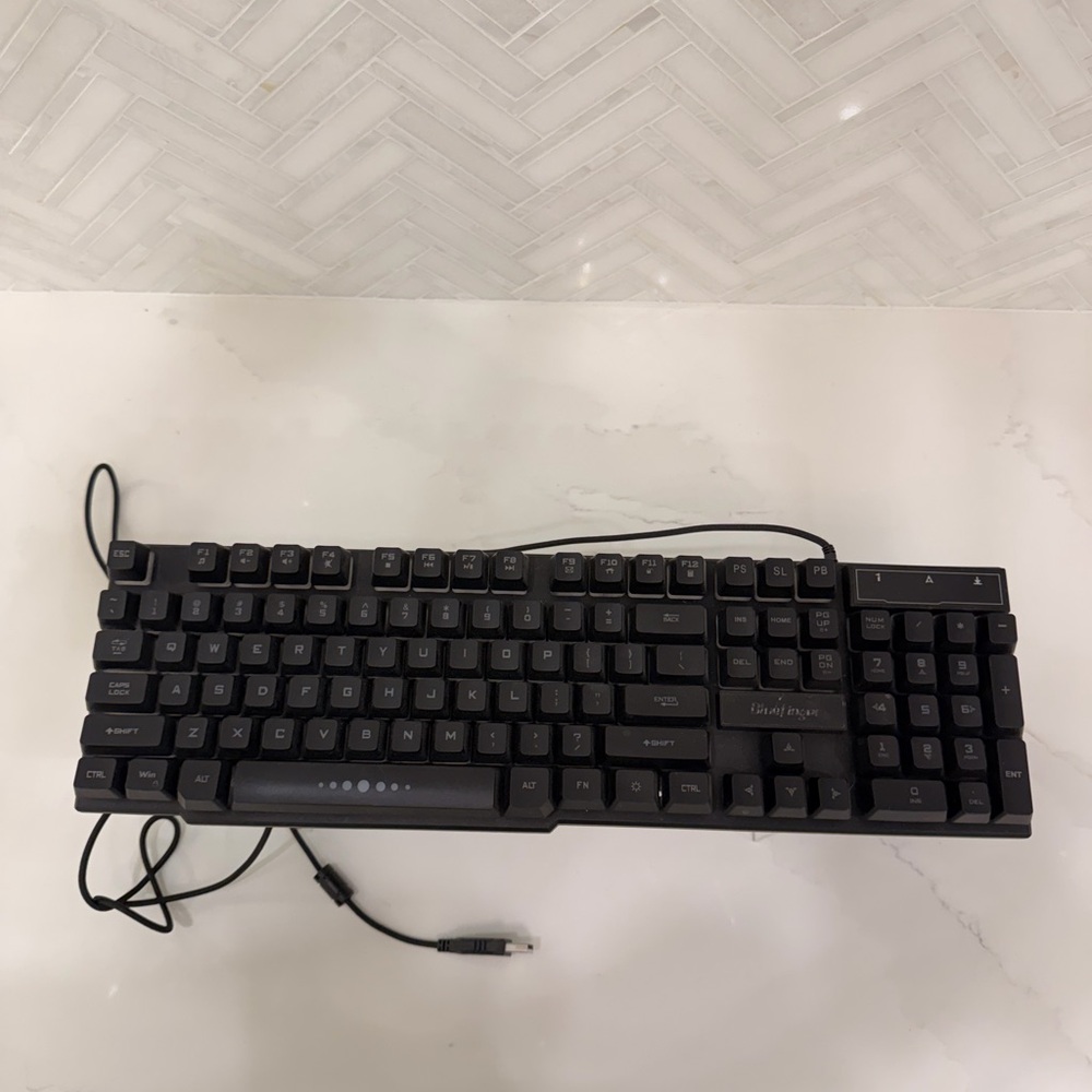 Bluefinger Mechanical Gaming Keyboard - RGB Backlit - Full Size